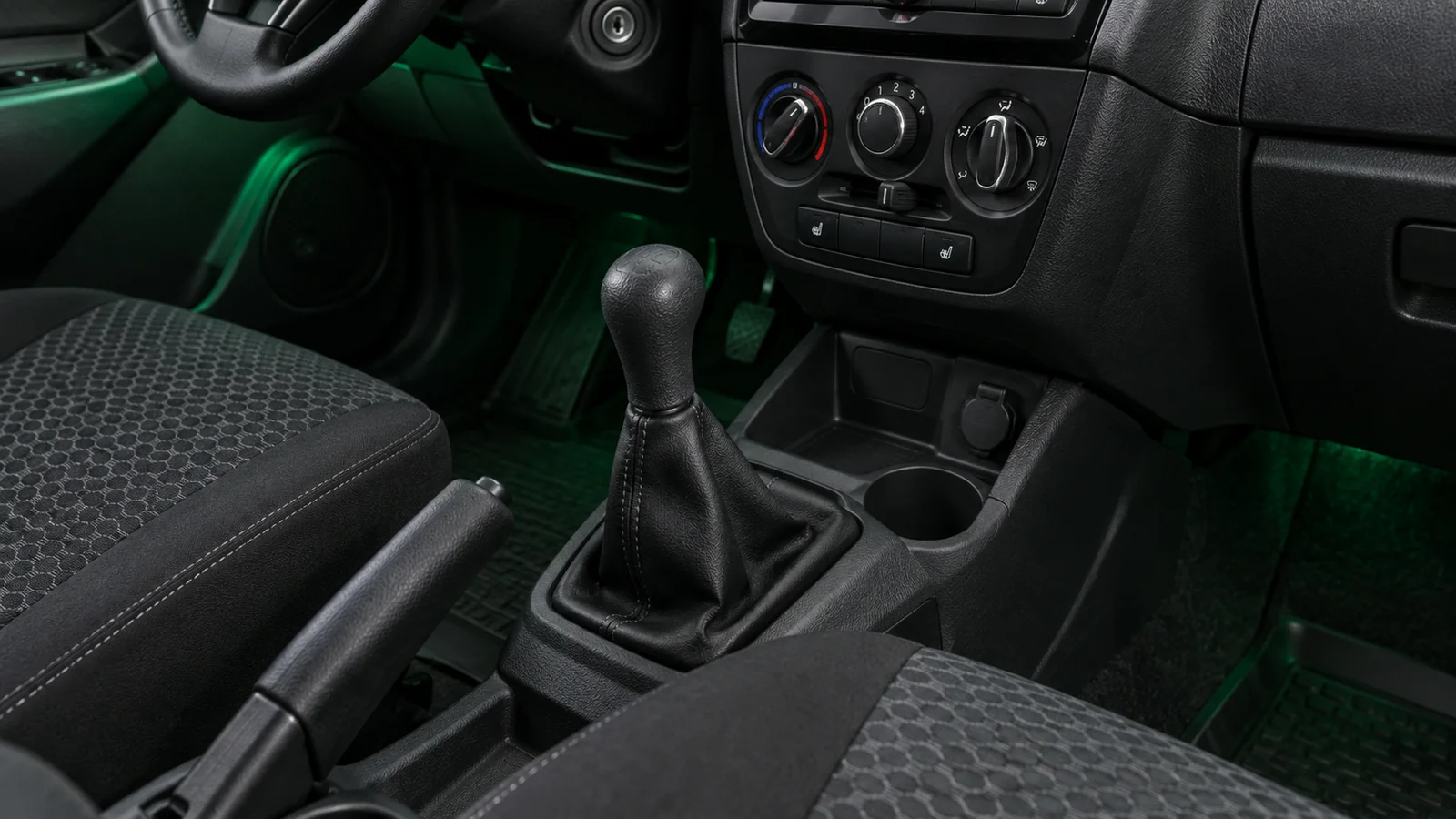 Рычаг механической коробки передач Lada Granta