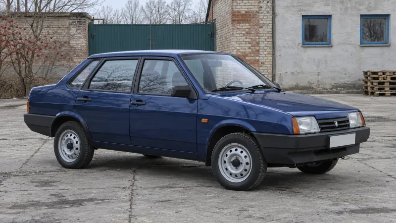 Продать синий ВАЗ-21099 2001 года в Москве