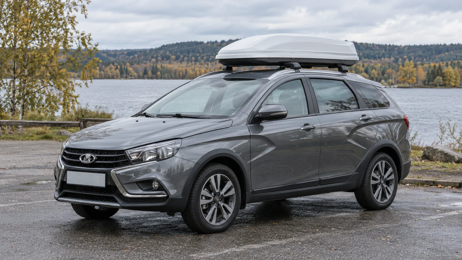 Lada Vesta SW Cross с грузовым боксом на поперечинах крыши